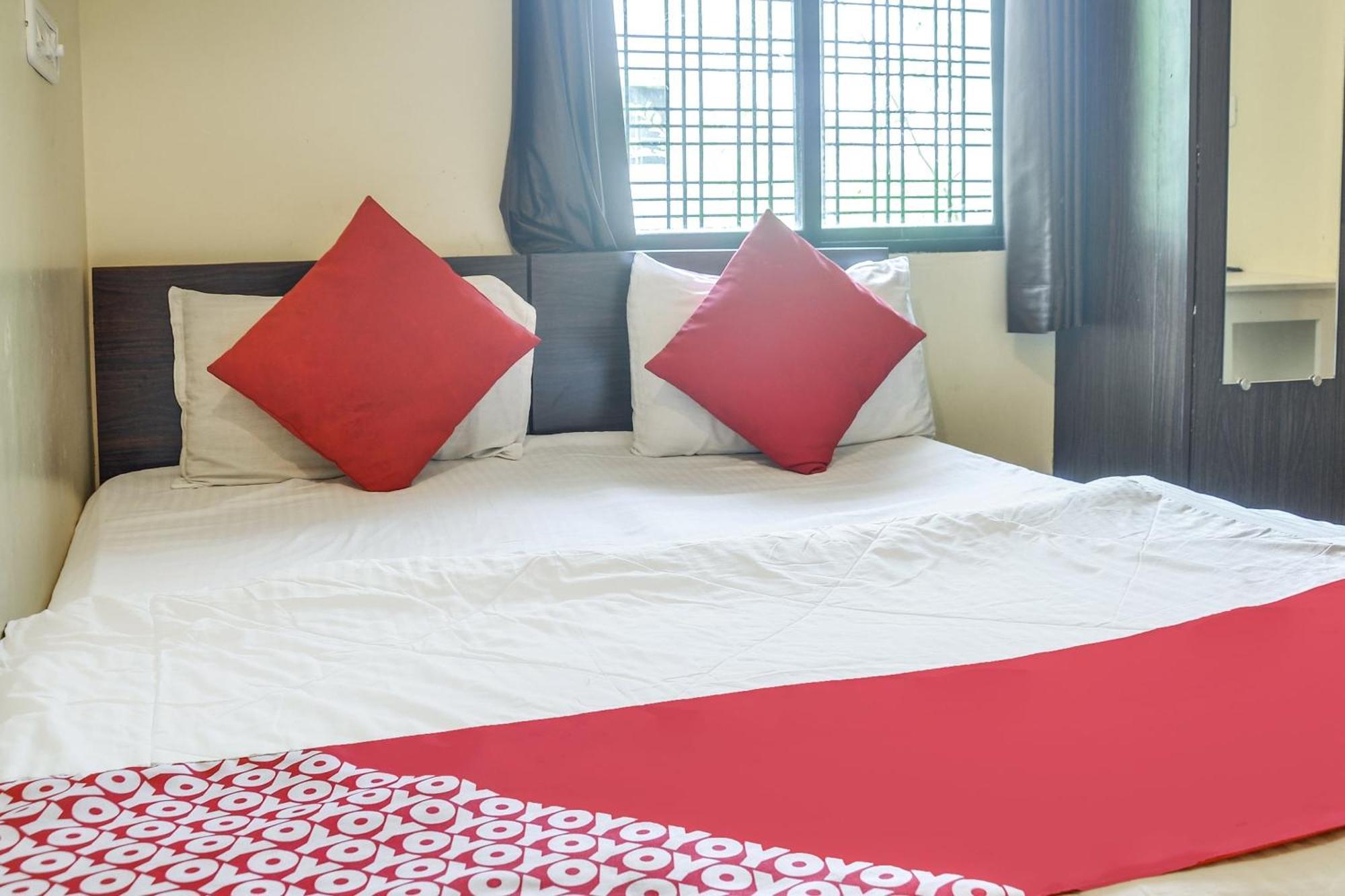 Hotel O Infinity Inn Nágpur Kültér fotó