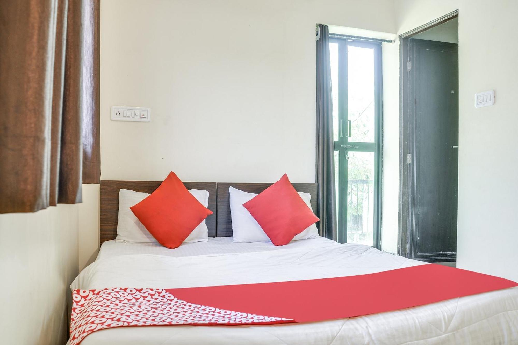 Hotel O Infinity Inn Nágpur Kültér fotó