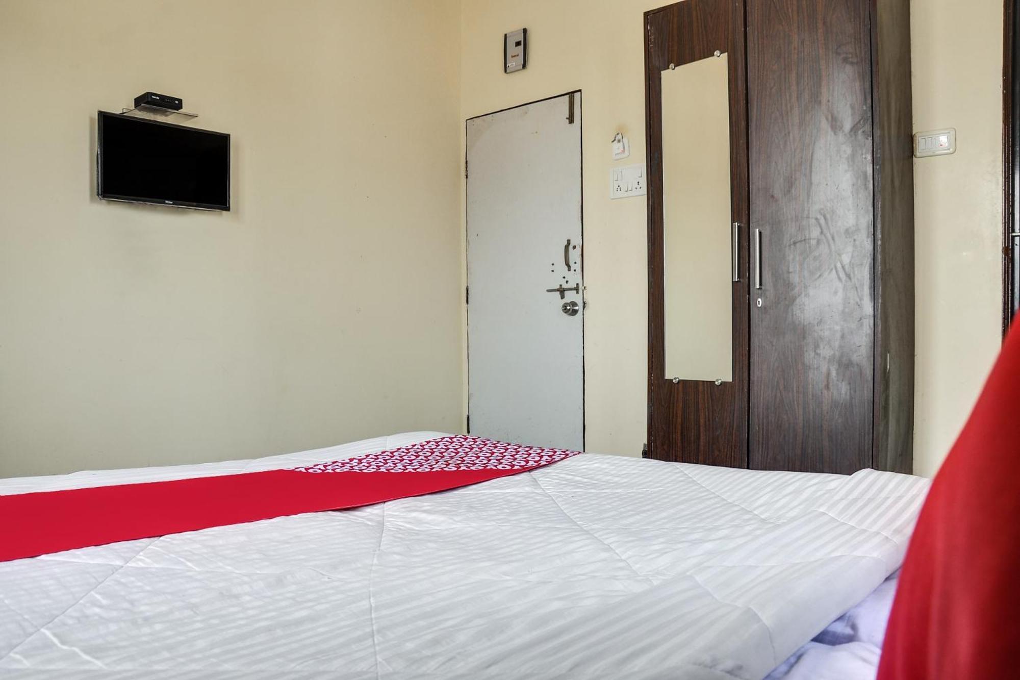 Hotel O Infinity Inn Nágpur Kültér fotó
